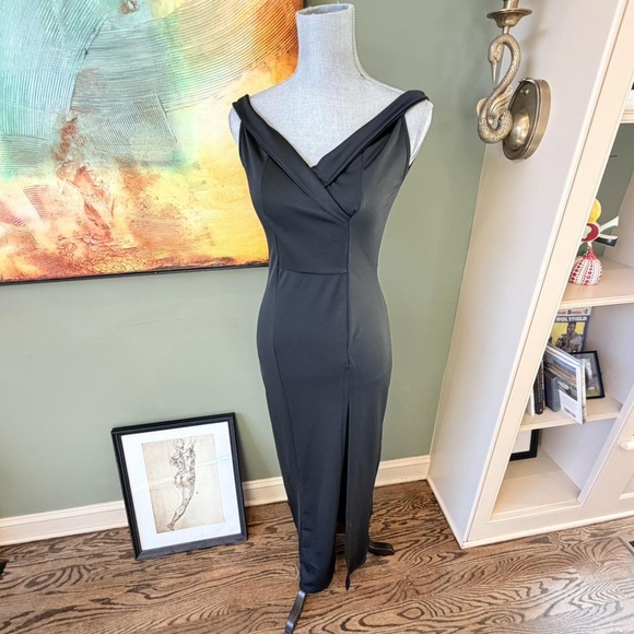 Elegant off shoulder black formal dress black tie event dress - Picture 6 of 6